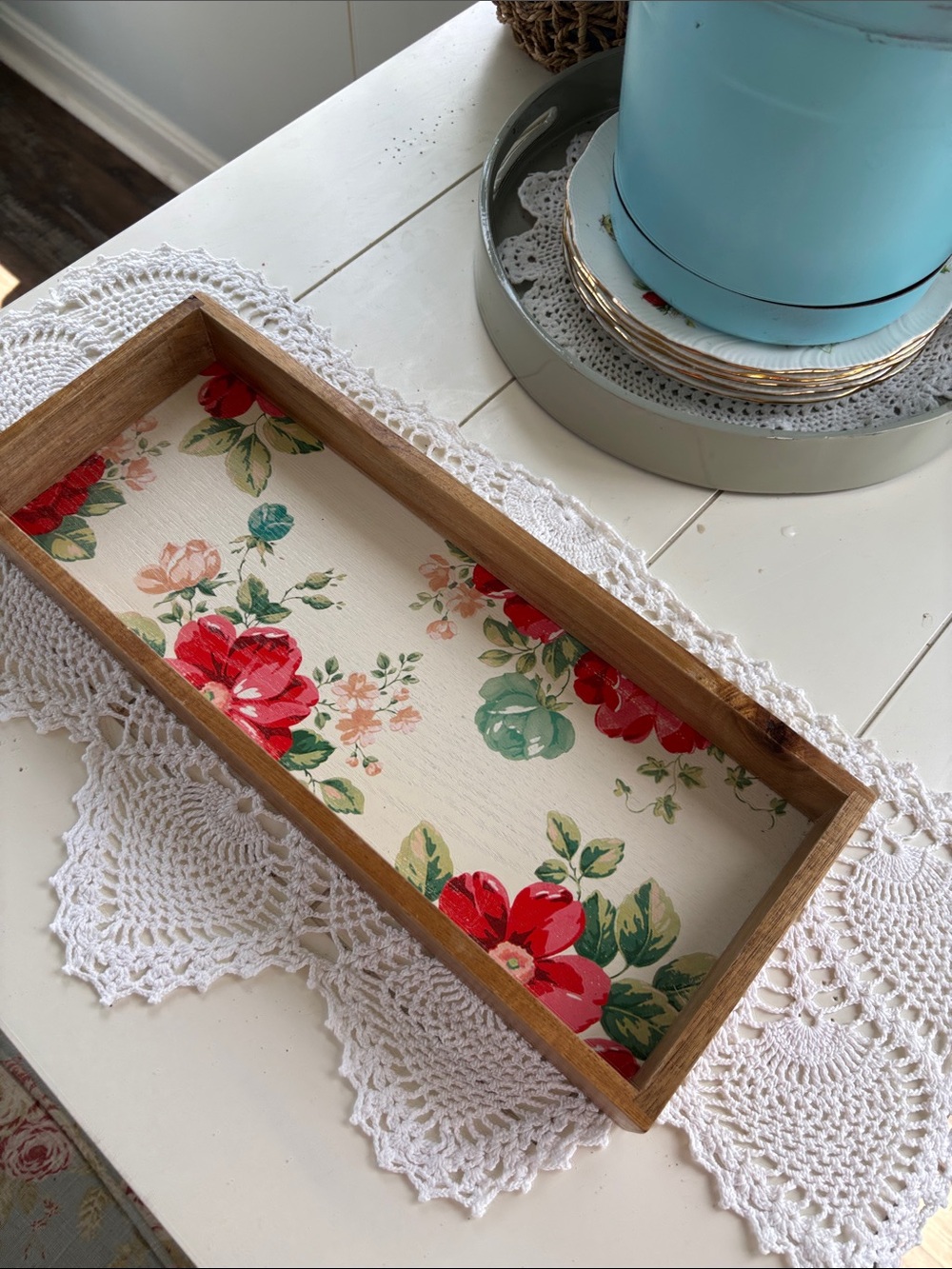 The Pioneer Woman Natural Wood Serving Tray with Brown Grain
